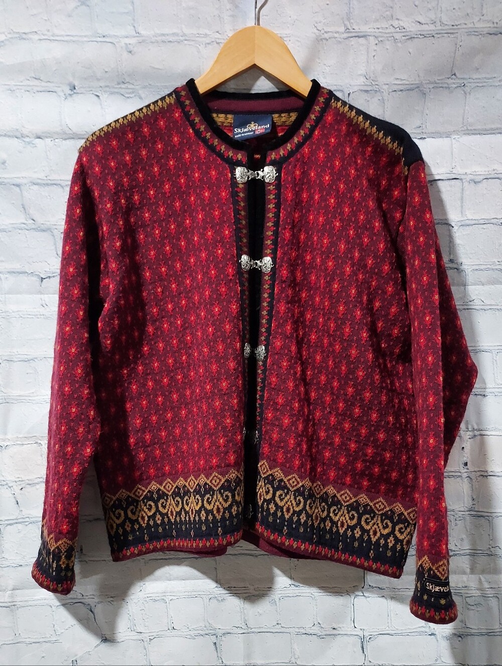 Skjaeveland of Norway Wool Cardigan Red Black Nordic Pewter Clasp Sweater Large